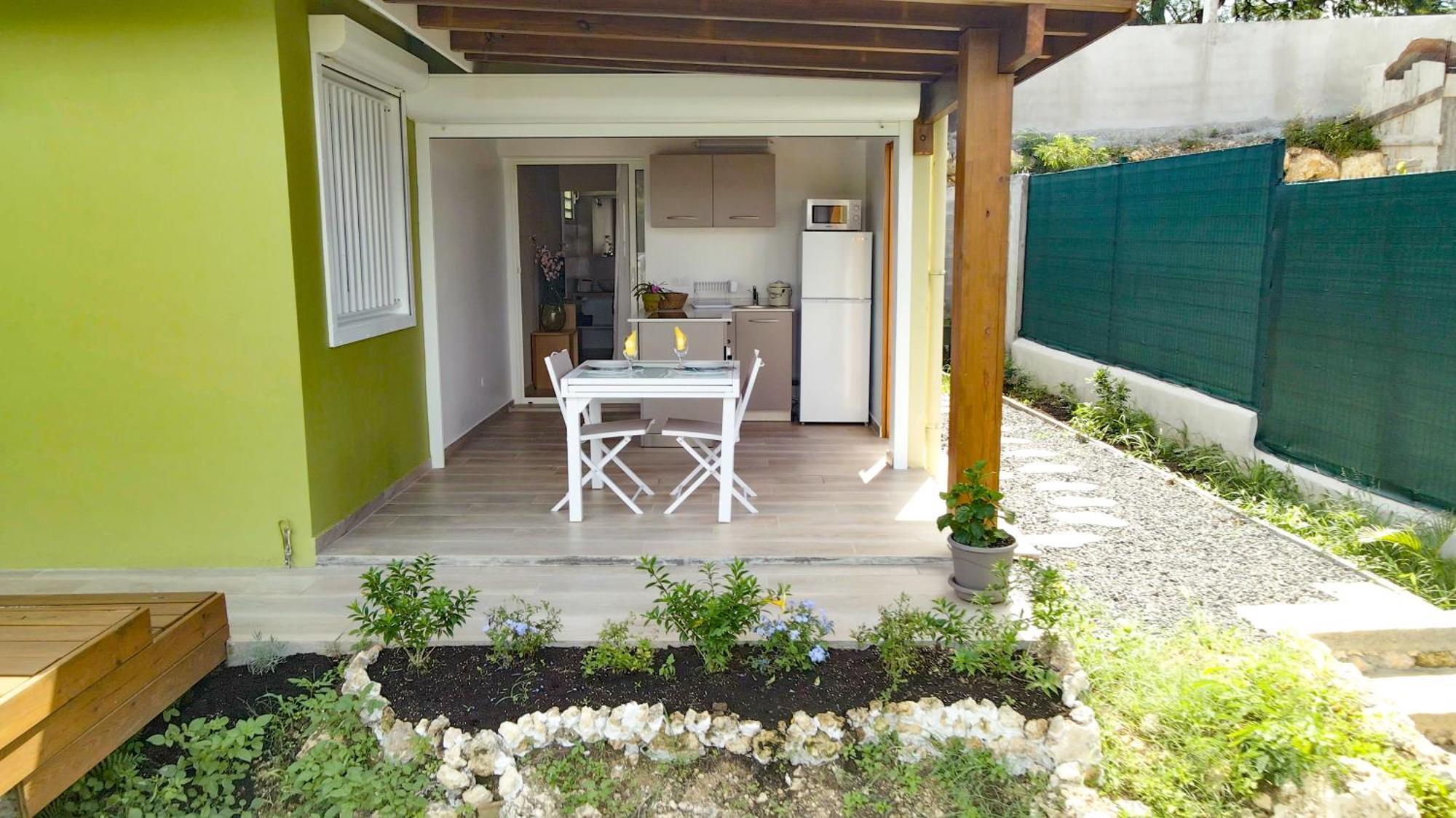 Studio Avec Piscine, A 3 Minutes A Pied Des Plages Sainte-Anne  Eksteriør billede